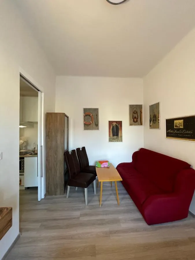 Red&Black Apartment City Centr, Na Hradbach 118 Ostrava Czech Republic