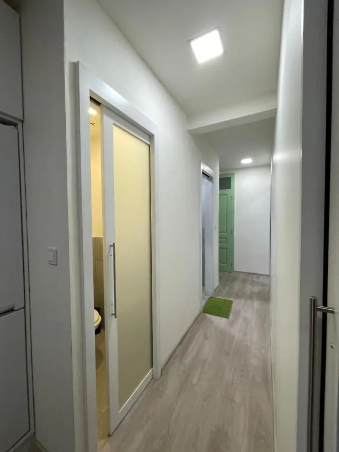 Red&Black Apartment City Centr, Na Hradbach 118 Ostrava
